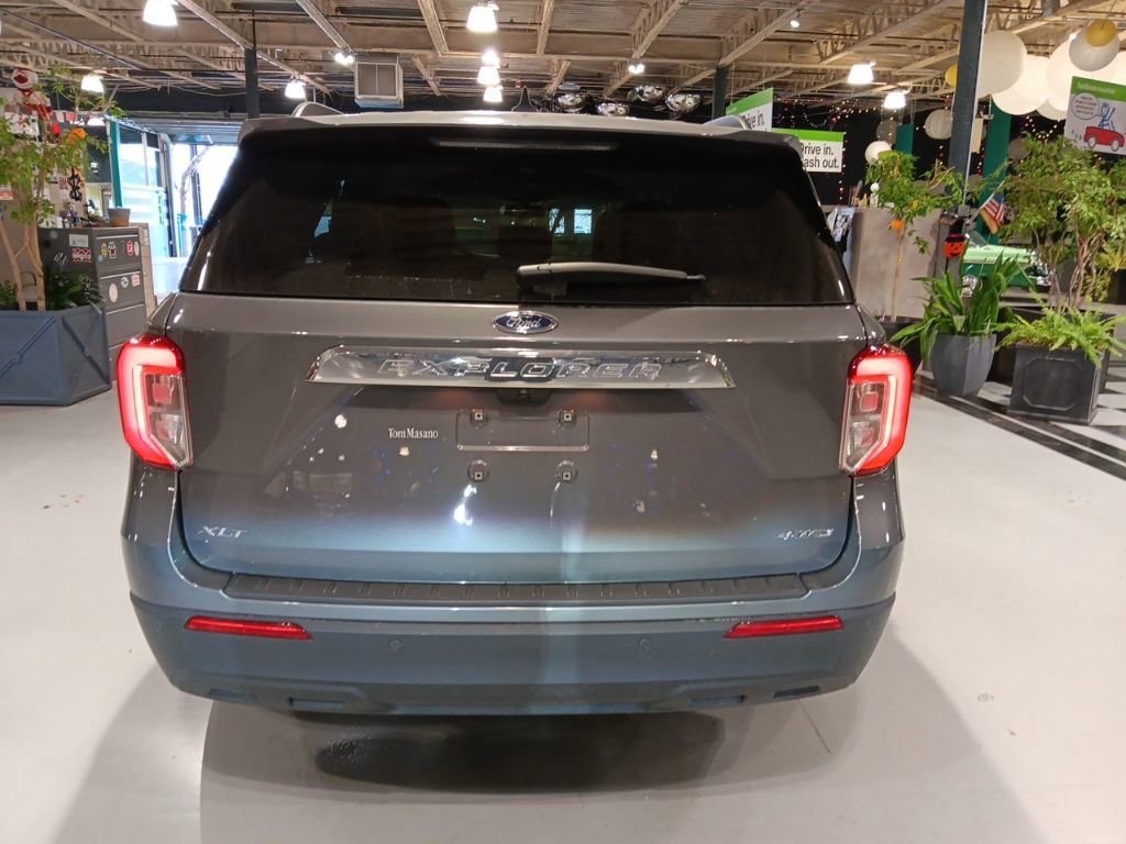 Certified 2023 Ford Explorer XLT image 7