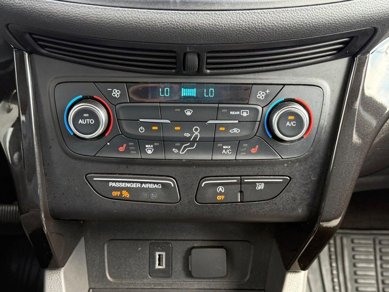 Certified 2017 Ford Escape SE w/ Equipment Group 201A AWD/4WD image 21