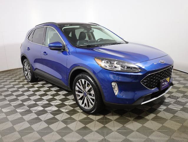 Certified 2022 Ford Escape Titanium w/ Class II Trailer Tow Package AWD/4WD image 4