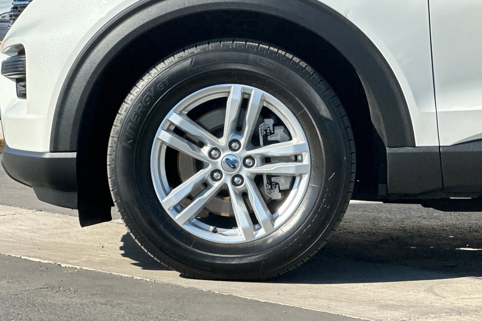 Certified 2022 Ford Explorer XLT image 26