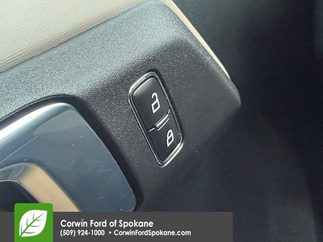 Certified 2023 Ford Bronco Wildtrak AWD/4WD image 21