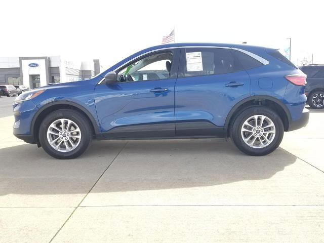 Certified 2022 Ford Escape SE w/ Cold Weather Package AWD/4WD image 2