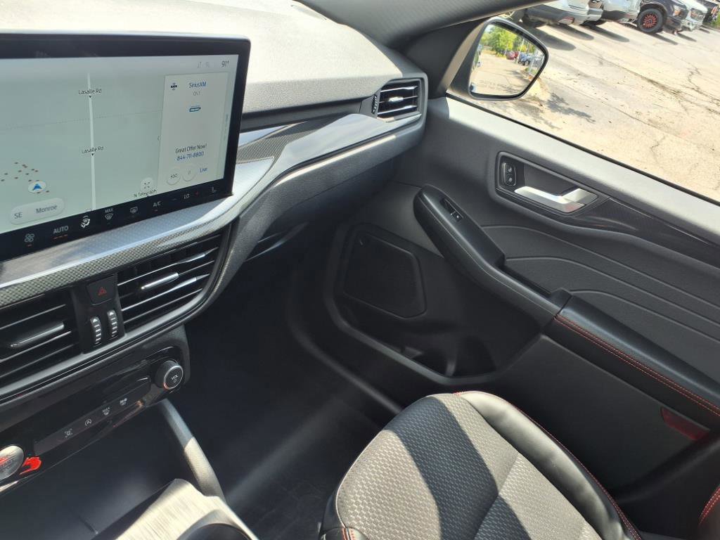 Certified 2023 Ford Escape ST-Line w/ Tech Pack #1 image 21