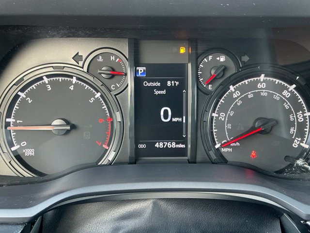 Used 2024 Toyota 4Runner SR5 AWD/4WD image 32