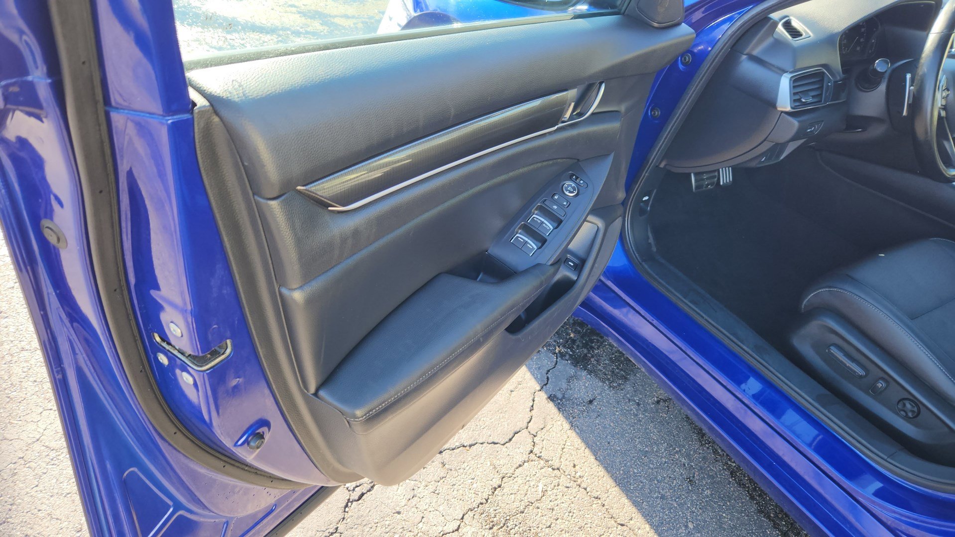 Used 2019 Honda Accord Sport image 26