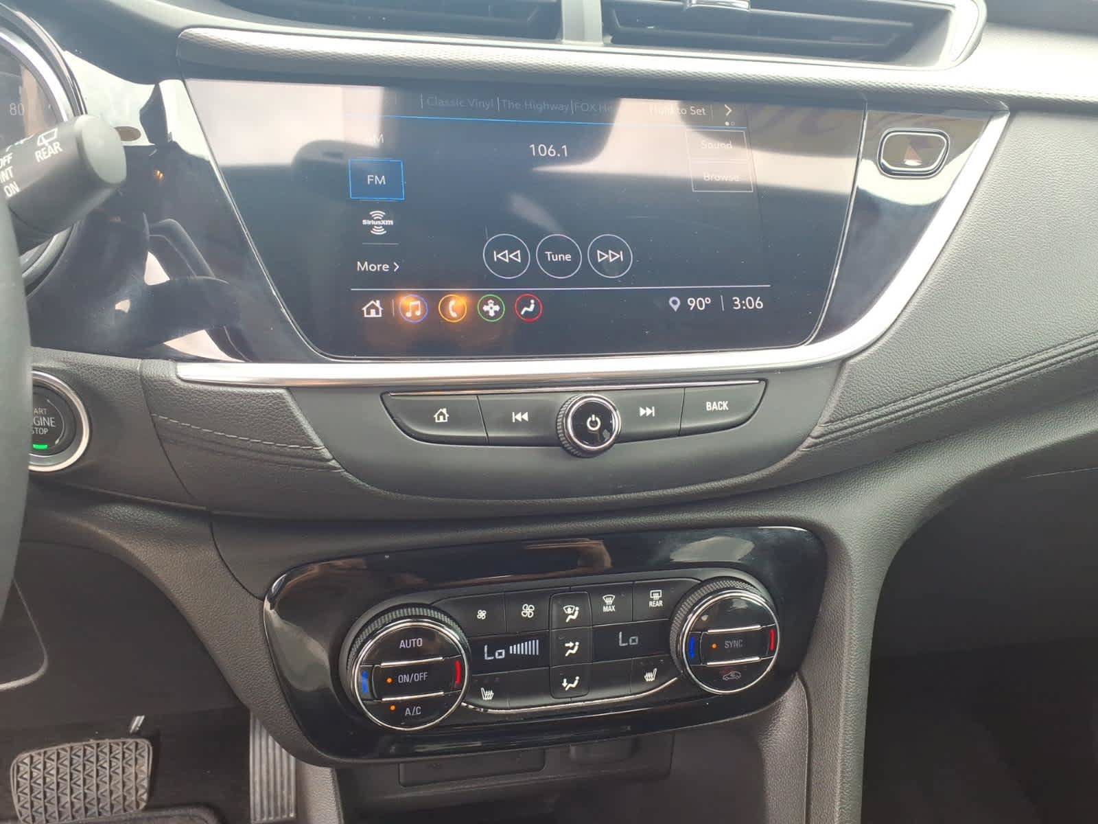 Used 2020 Buick Encore GX Essence FWD image 11
