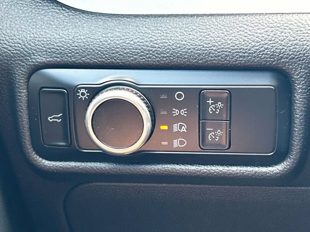 Certified 2023 Ford Explorer XLT RWD image 25