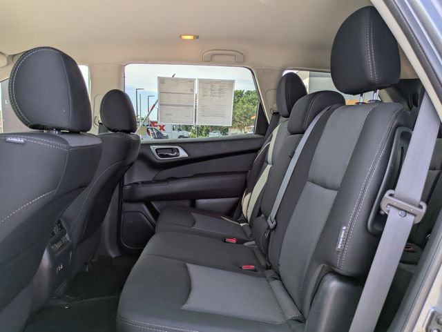 Used 2020 Nissan Pathfinder S FWD image 14