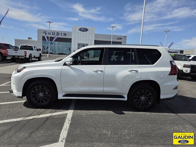 Used 2022 Lexus GX 460 Premium w/ Accessory Package AWD/4WD image 4