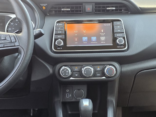 Used 2024 Nissan Kicks S FWD image 9