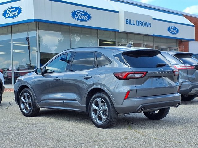 Certified 2023 Ford Escape ST-Line Select w/ Tech Pack #2 AWD/4WD image 2