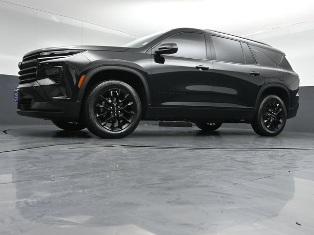 Used 2024 Chevrolet Traverse LT w/ Midnight/Sport Edition AWD/4WD image 38