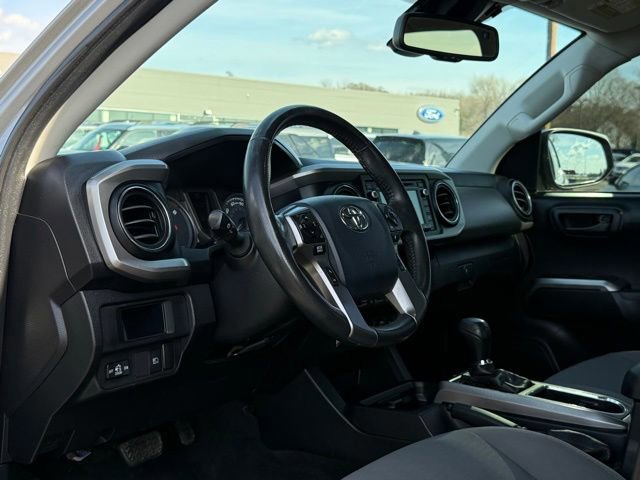 Used 2018 Toyota Tacoma SR5 image 21