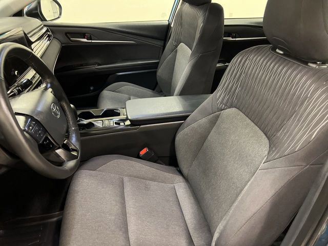 Used 2025 Toyota Camry LE w/ Convenience Package image 7