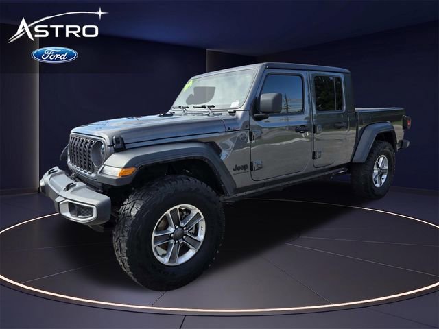 Used 2024 Jeep Gladiator Sport AWD/4WD image 7