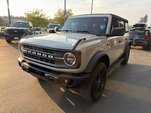 Certified 2024 Ford Bronco Black Diamond AWD/4WD image 3
