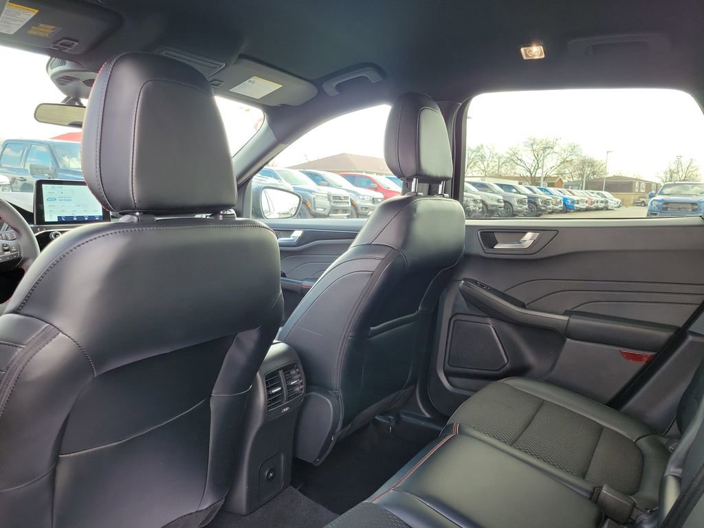 Certified 2025 Ford Escape ST-Line image 15