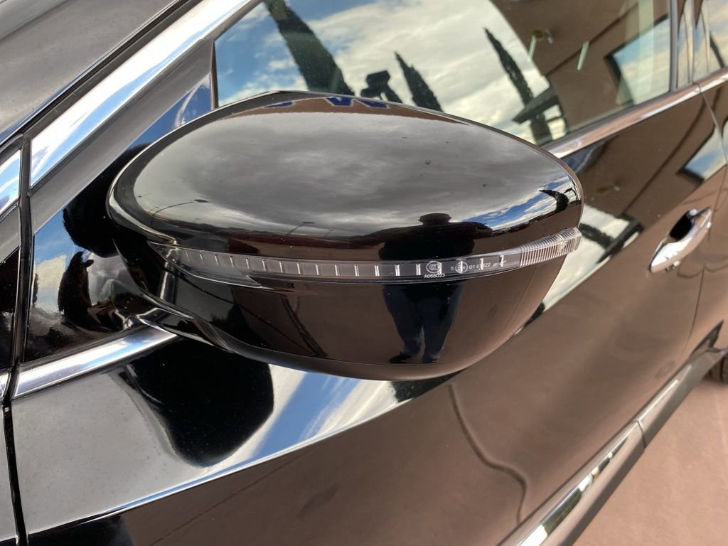 Used 2023 Nissan Murano SV image 6