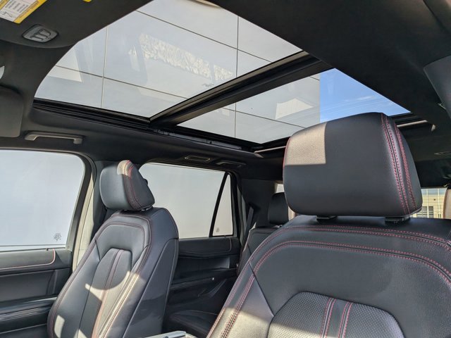 Certified 2024 Ford Expedition Limited image 18