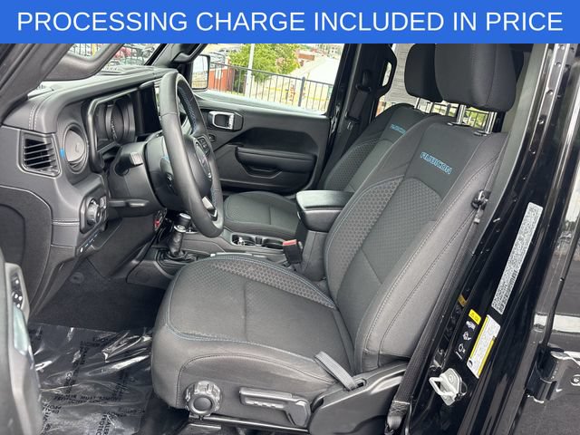Used 2024 Jeep Wrangler Unlimited Rubicon 4xe AWD/4WD image 3