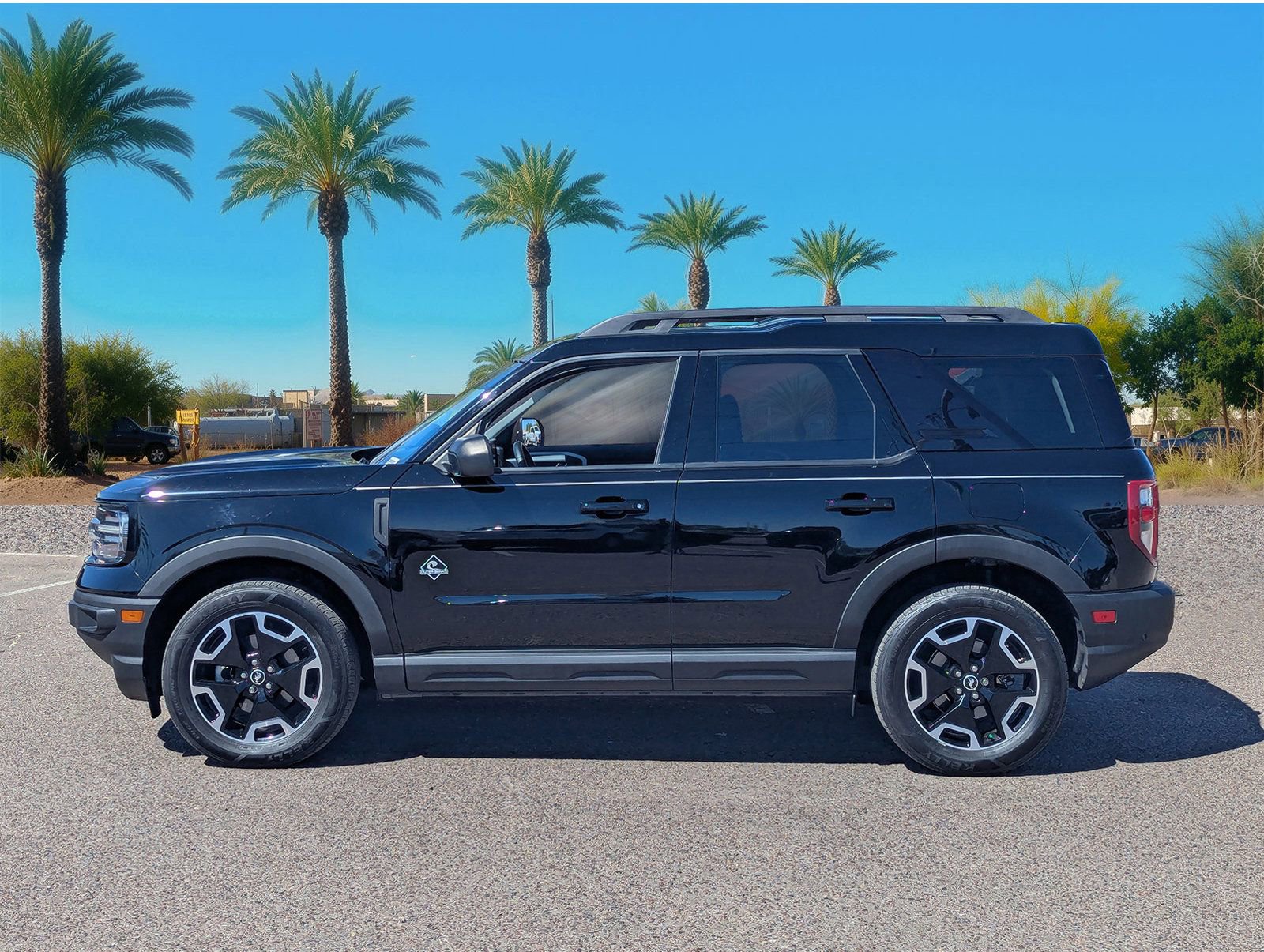 Certified 2023 Ford Bronco Sport Outer Banks w/ Tech Package image 2