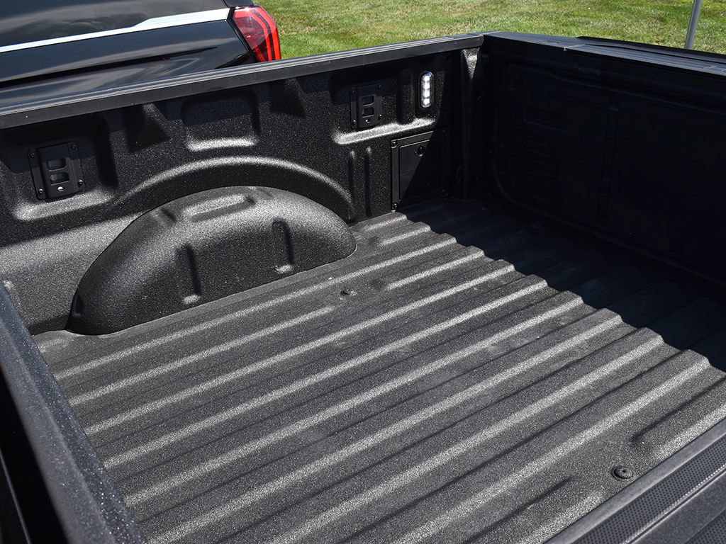 Certified 2025 Ford F150 Raptor w/ Equipment Group 803A Raptor R AWD/4WD image 29