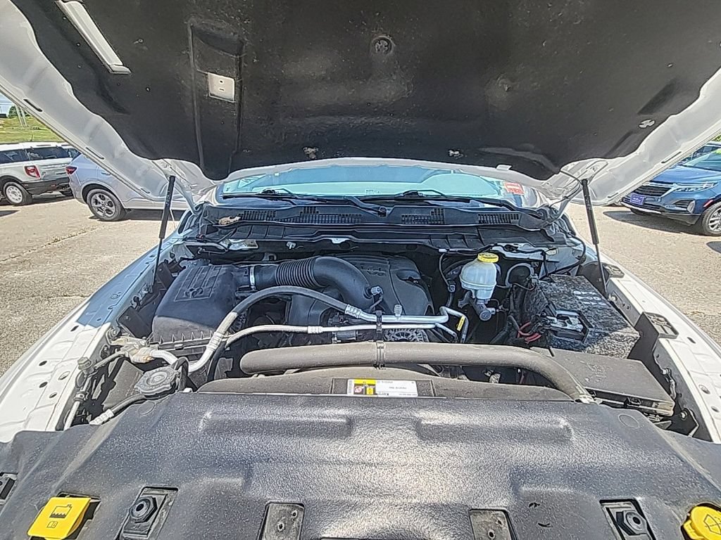 Used 2017 RAM 1500 Express AWD/4WD image 19