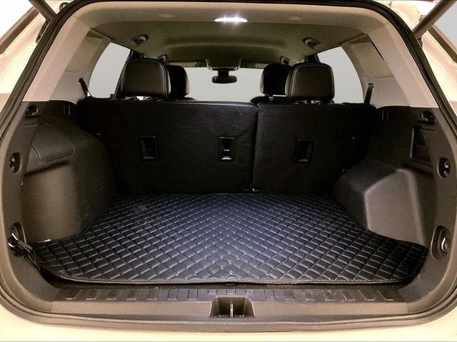 Used 2022 GMC Terrain SLT AWD/4WD image 33