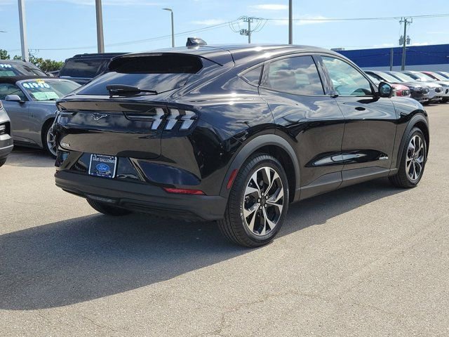 Certified 2025 Ford Mustang Mach-E Select AWD/4WD image 4