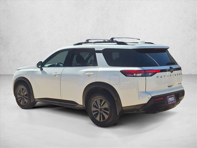 Used 2022 Nissan Pathfinder SV AWD/4WD image 7