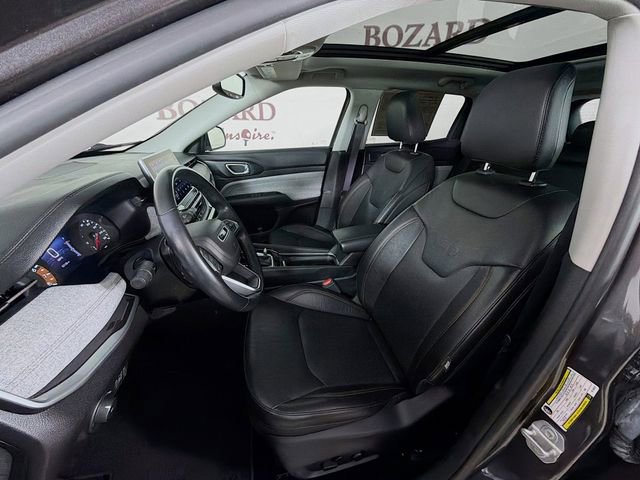 Used 2022 Jeep Compass Latitude w/ Sun and Sound Group AWD/4WD image 26