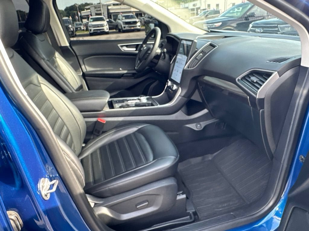 Certified 2024 Ford Edge SEL w/ Convenience Package AWD/4WD image 12
