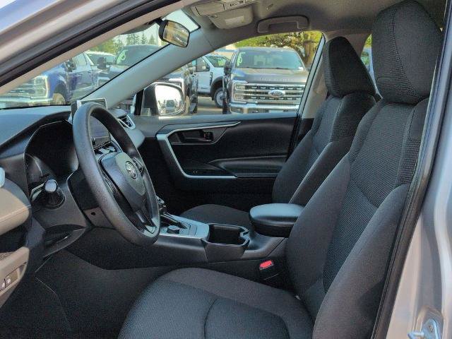 Used 2024 Toyota RAV4 LE AWD/4WD image 12