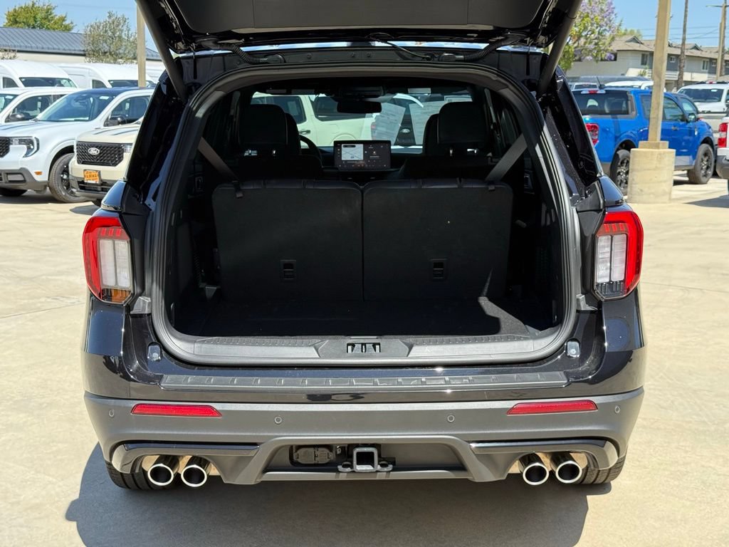 Certified 2026 Ford Explorer ST w/ Sun And Sound Package AWD/4WD image 16