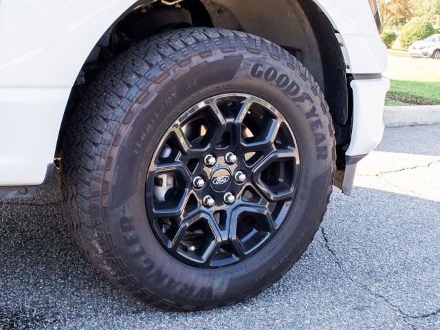 Certified 2024 Ford F150 XLT w/ XLT Black Appearance Package AWD/4WD image 8