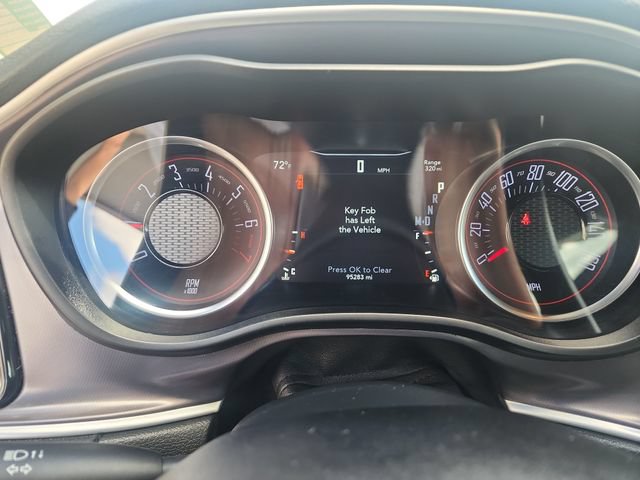 Used 2020 Dodge Challenger SXT RWD image 15
