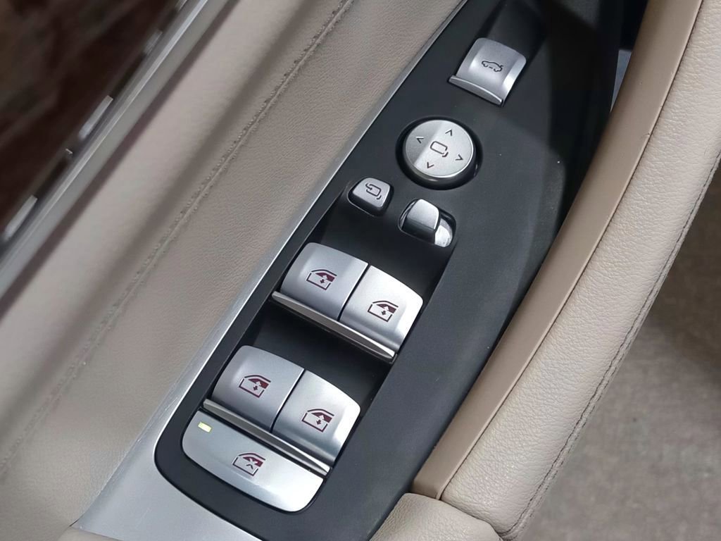 Used 2021 BMW X4 xDrive30i w/ Executive Package image 28