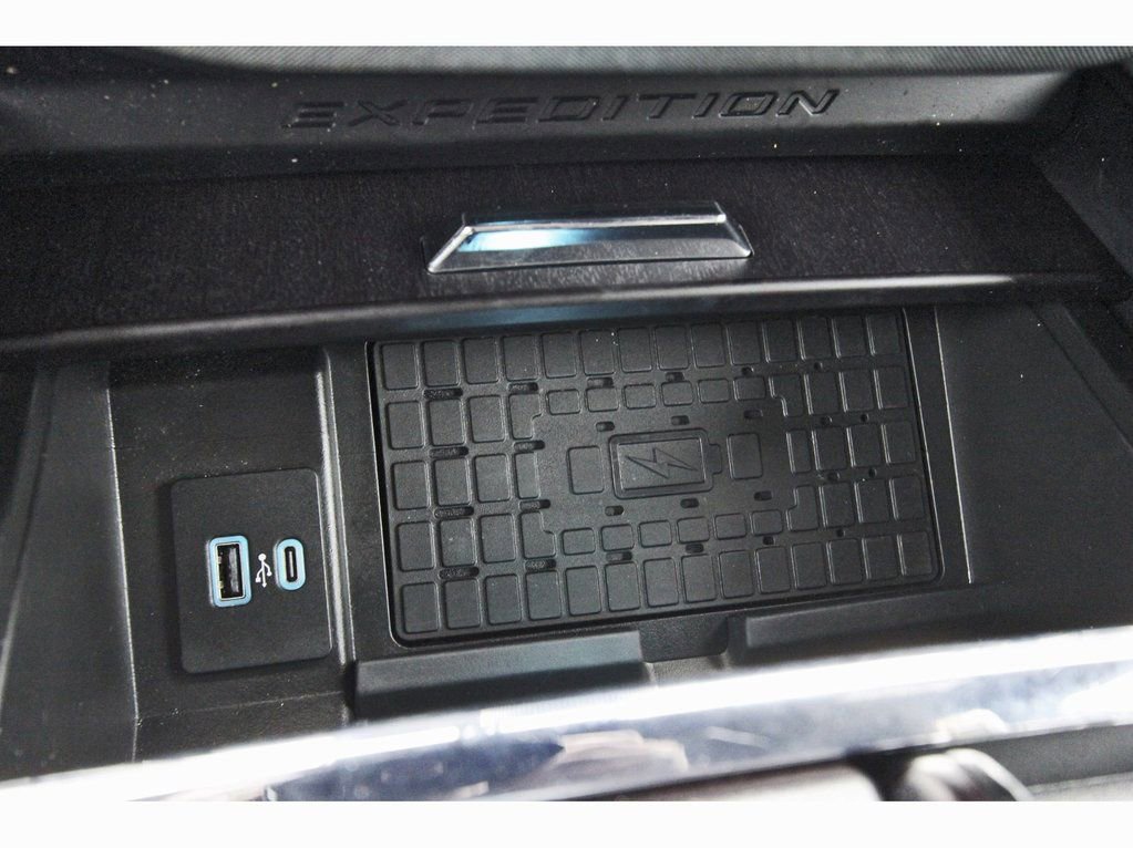 Certified 2023 Ford Expedition Max Platinum image 29