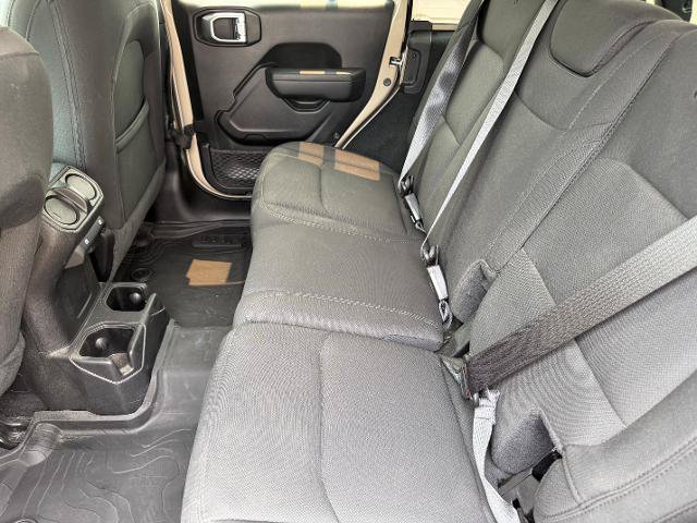 Used 2022 Jeep Wrangler Unlimited Sport AWD/4WD image 11