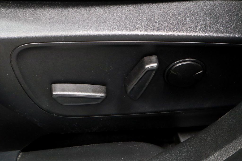 Certified 2024 Ford Escape Platinum AWD/4WD image 27