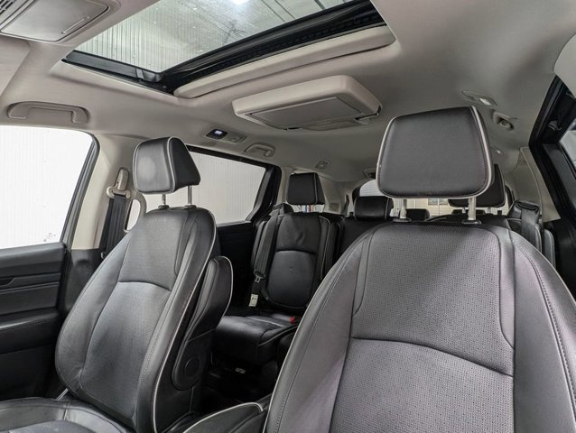 Used 2025 Honda Odyssey Elite image 8