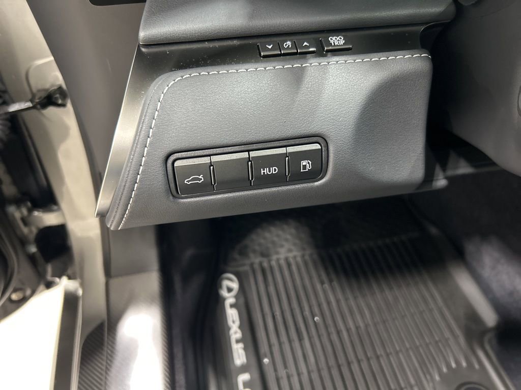 Used 2021 Lexus LC 500 Convertible w/ Touring Package image 12