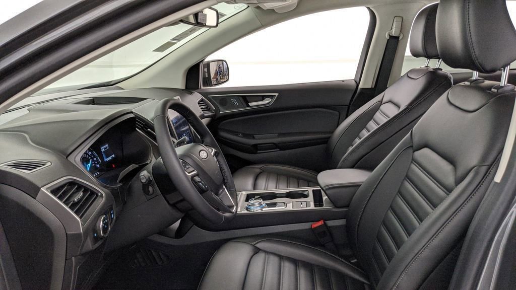 Certified 2024 Ford Edge SEL w/ Convenience Package AWD/4WD image 40