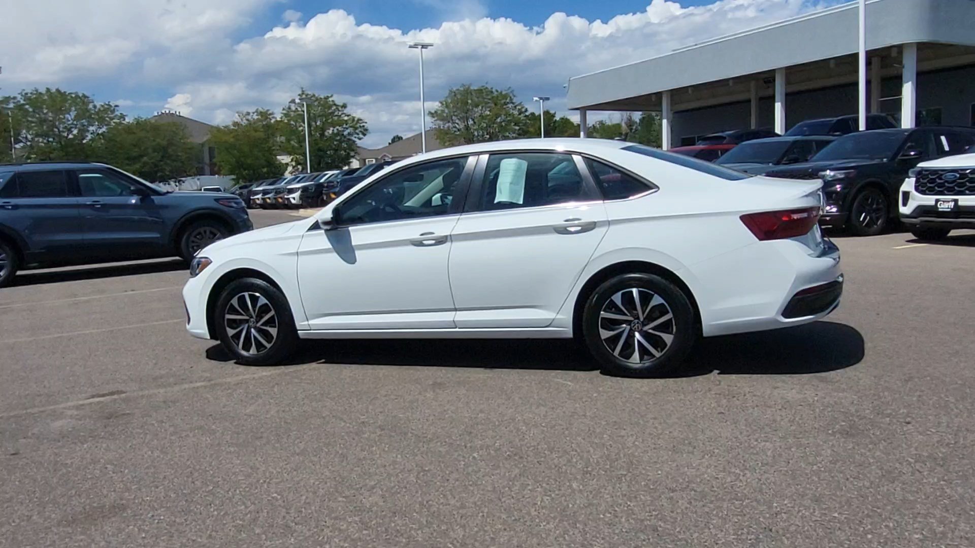Used 2024 Volkswagen Jetta S FWD image 3