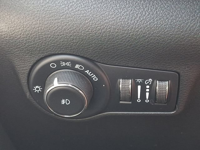 Used 2024 Jeep Compass Limited AWD/4WD image 25