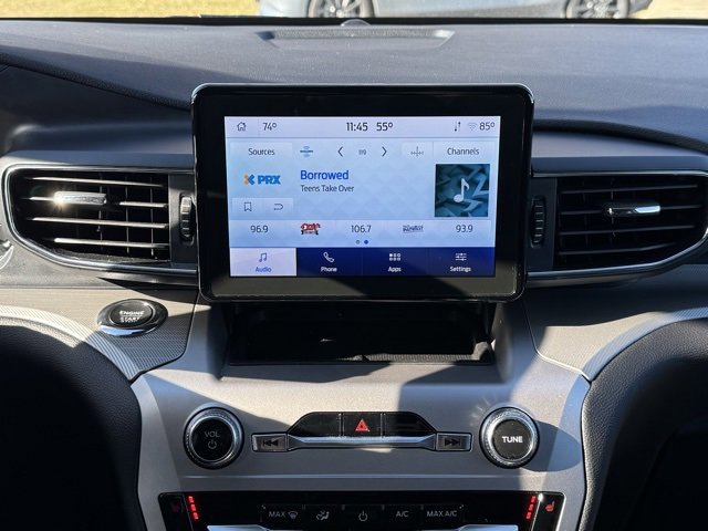 Certified 2022 Ford Explorer XLT w/ Equipment Group 202A image 8