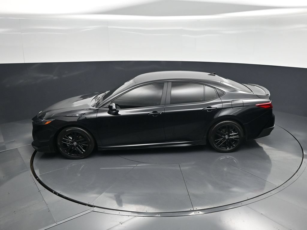 Used 2026 Toyota Camry SE FWD image 44