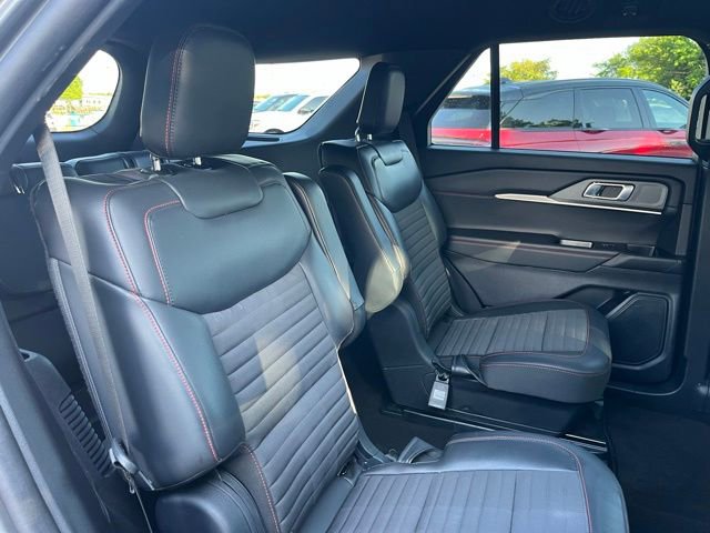Certified 2025 Ford Explorer ST-Line AWD/4WD image 23