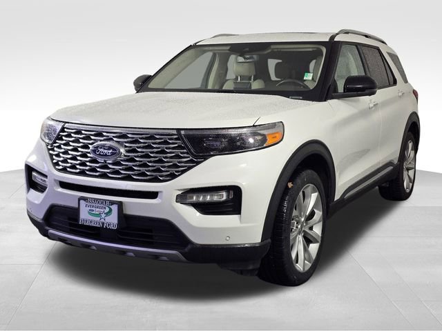 Certified 2023 Ford Explorer Platinum w/ Technology Package AWD/4WD image 3