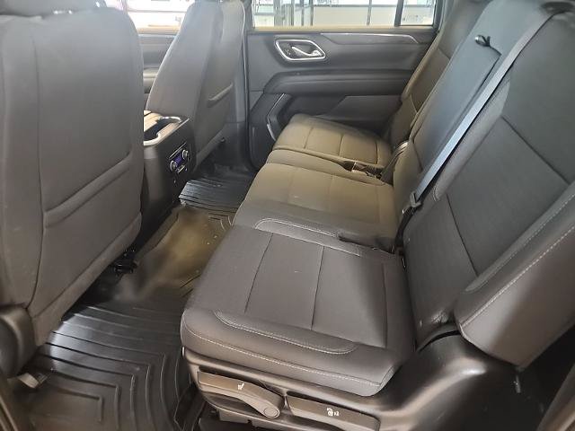 Used 2024 Chevrolet Suburban LS RWD image 6